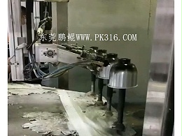 自动化喷涂设备与人工喷的对比照？