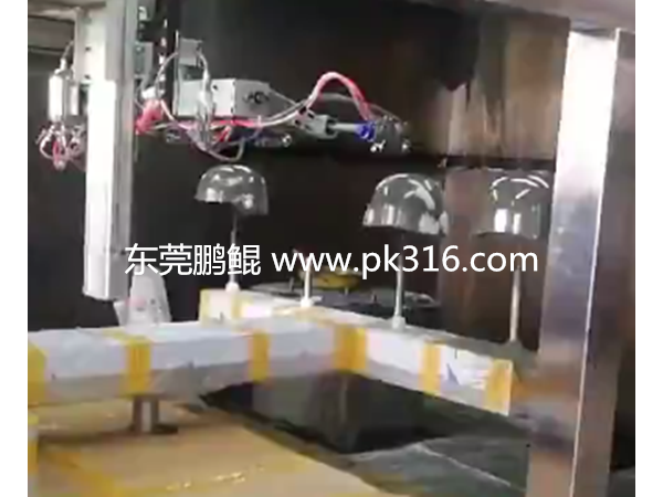头盔自动喷涂设备