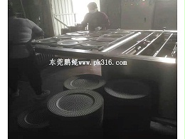 果盘自动喷漆机