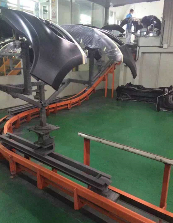 双枪 5轴追踪喷涂生产线