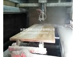 山东木门自动喷漆机，五轴往复喷涂机高效均匀！