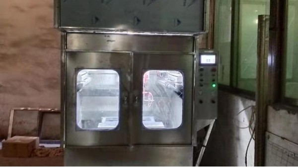 硅胶手摸喷柜一体在线往复喷漆设备