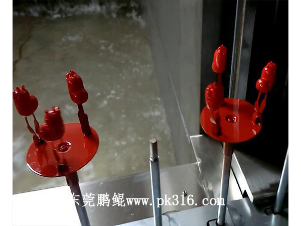浅谈使用玩具<i style='color:red'>自动喷油机</i>需要注意的三大点