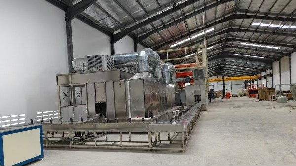 锅具特氟龙喷烤流水线