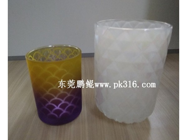 江苏香薰蜡烛玻璃杯喷涂设备是怎么喷漆的