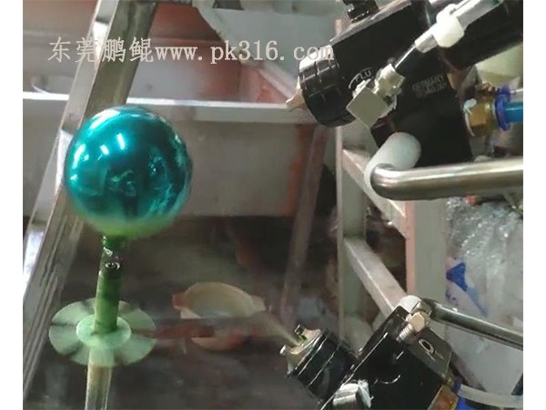 东莞圣诞玻璃球喷漆机减轻手工喷漆的劳动强度!
